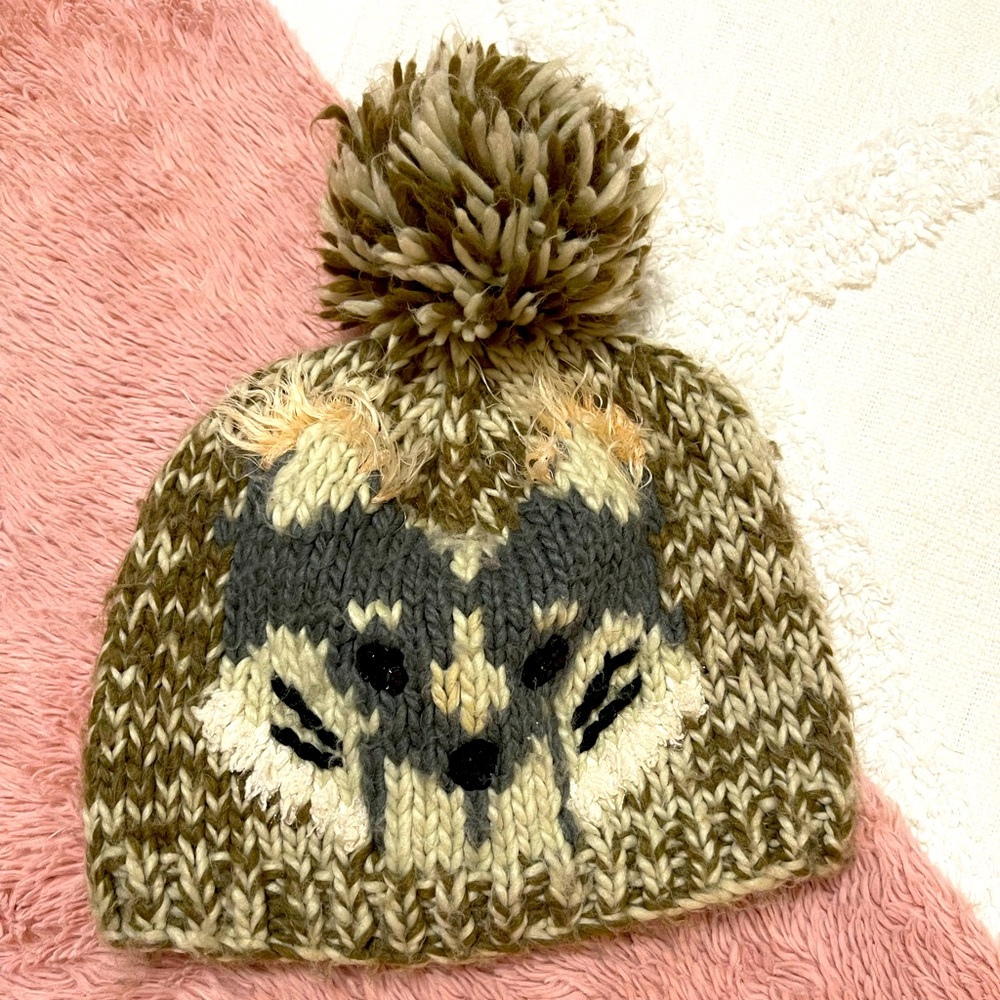 Mixit wolf beanie